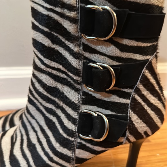 Lord and Taylor Flex Jack faux zebra hair-like ankle boots - Picture 6 of 11